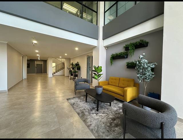 9,251M² OFFICE TO LET IN SANDTON CENTRAL